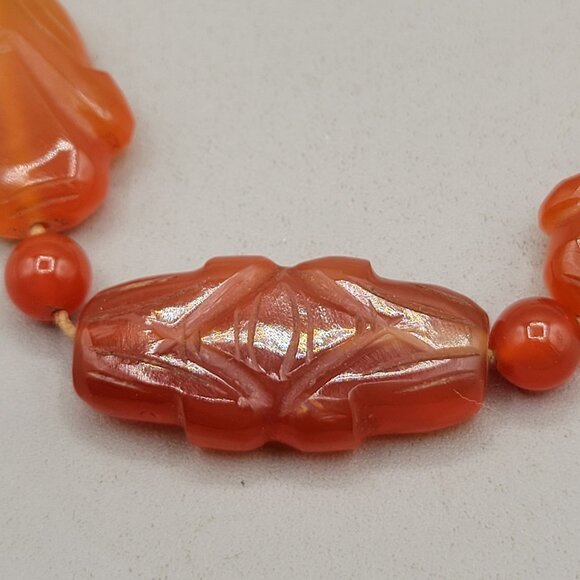 Antique Chinese Carved Red Carnelian Bead Necklace With Leaf Design - Picture 5 of 7